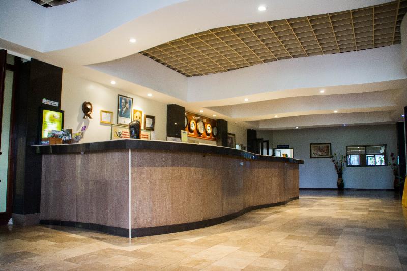 Lake View Resort Hotel Mbarara Esterno foto