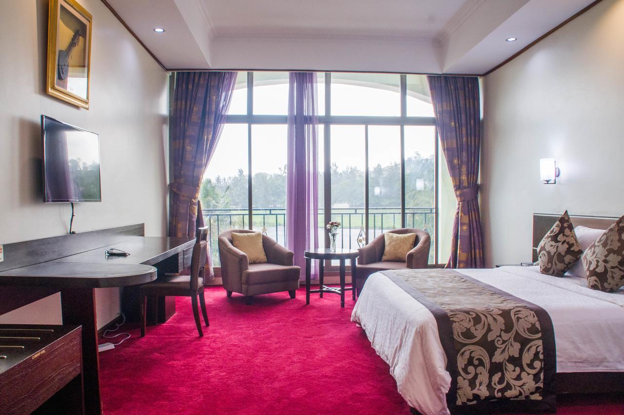 Lake View Resort Hotel Mbarara Esterno foto