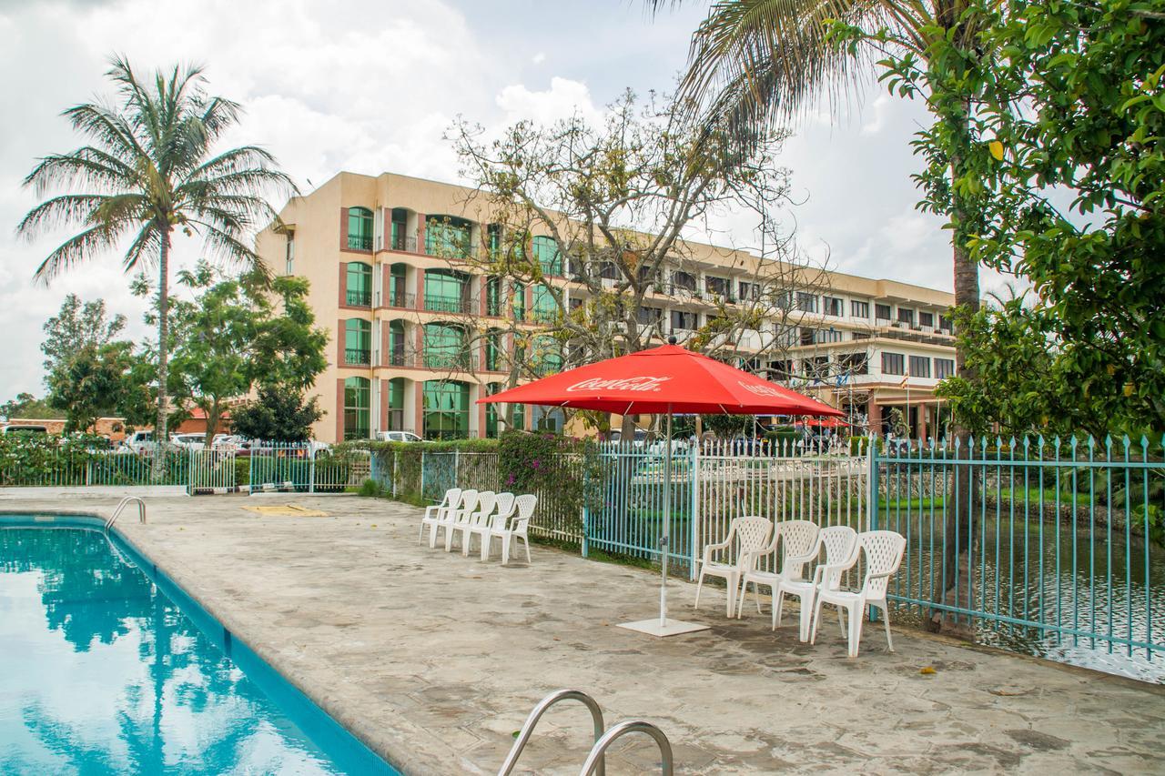 Lake View Resort Hotel Mbarara Esterno foto