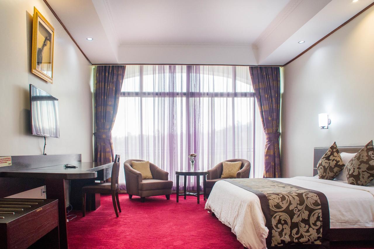 Lake View Resort Hotel Mbarara Esterno foto