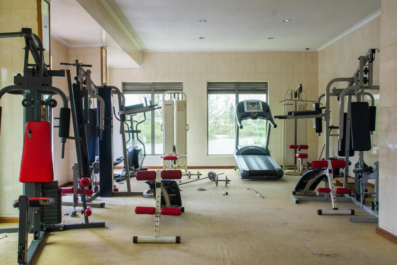Lake View Resort Hotel Mbarara Esterno foto
