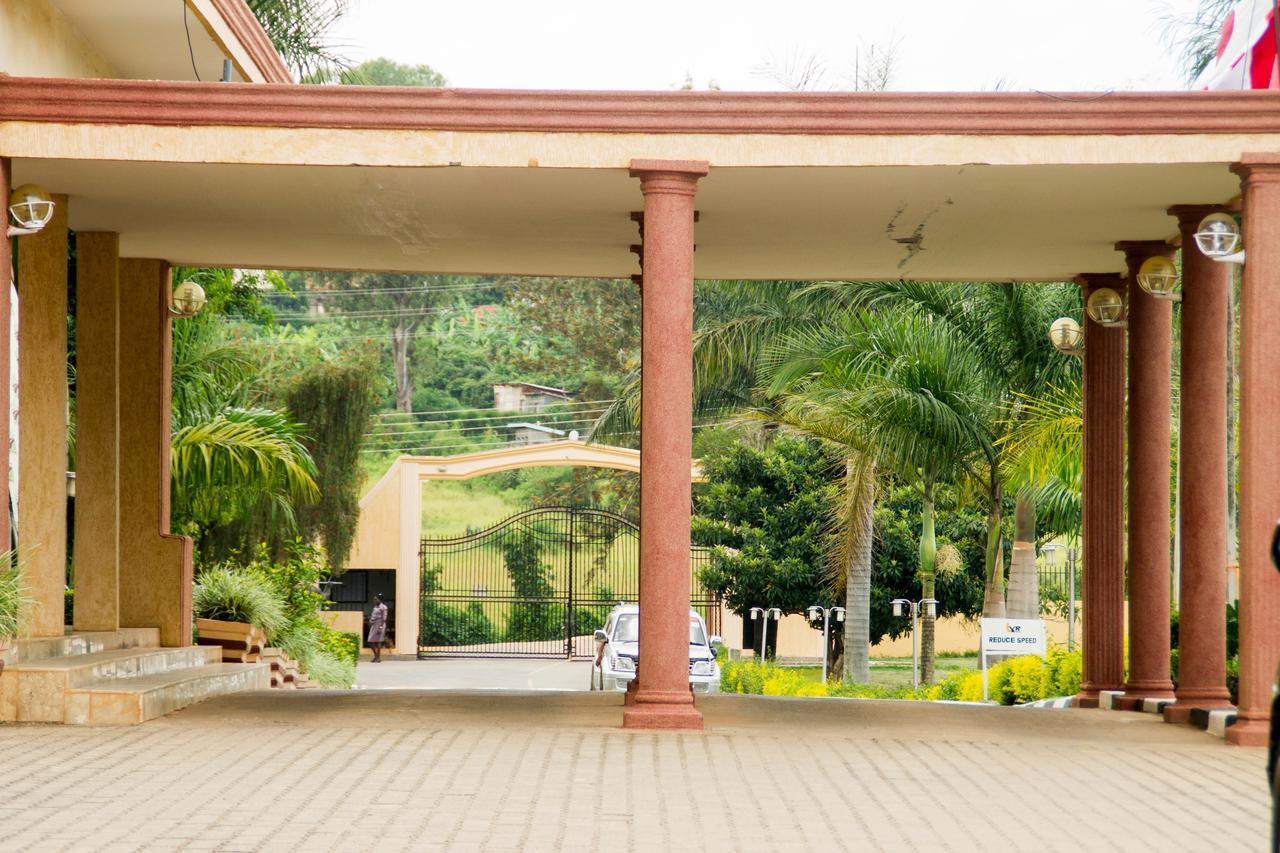 Lake View Resort Hotel Mbarara Esterno foto