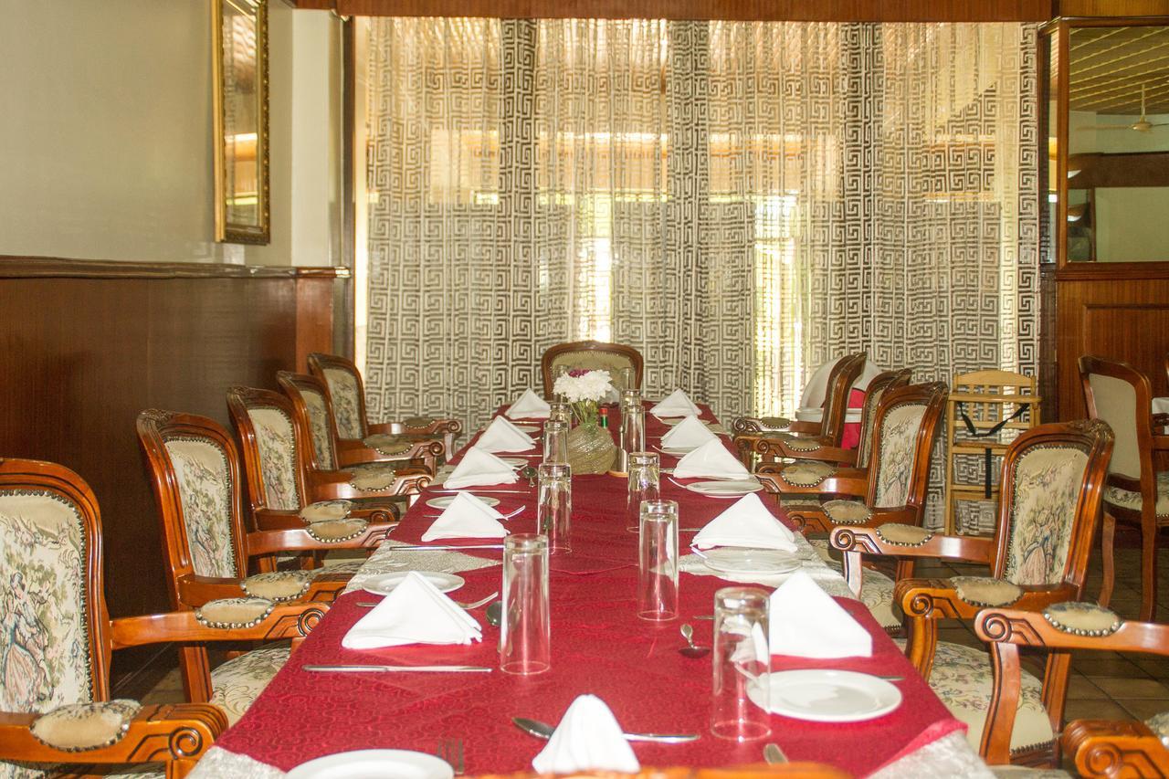 Lake View Resort Hotel Mbarara Esterno foto