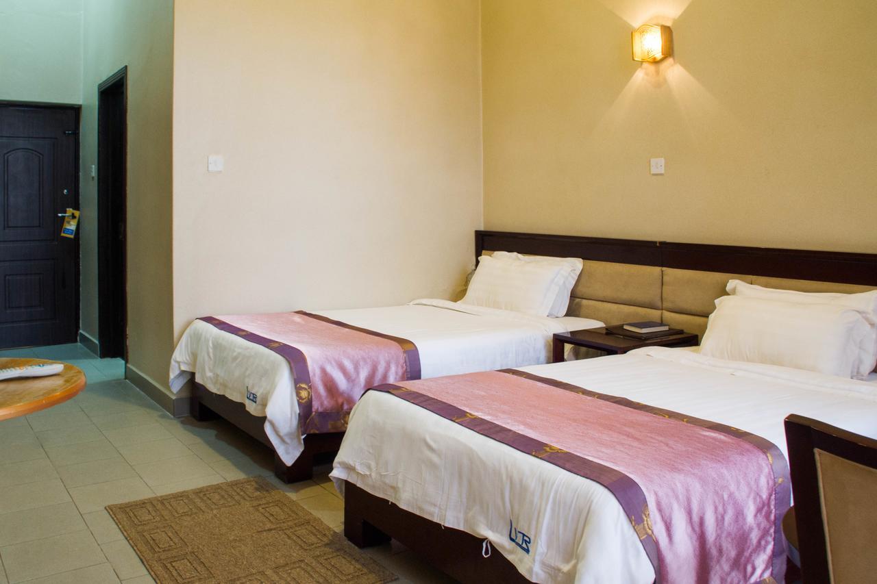 Lake View Resort Hotel Mbarara Esterno foto